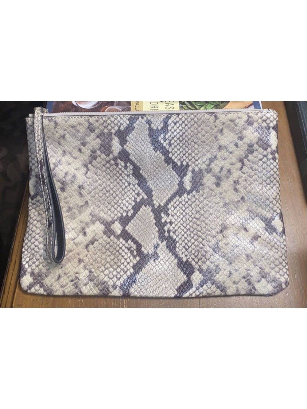 BANANA REPUBLIC Python/Snakeskin Embossed Leather Clutch Purse Bag-NWOT